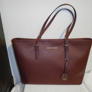 MICHAEL KORS TOTE Saylor Bag Purse Large Leather Dark Red Burgundy Maroon